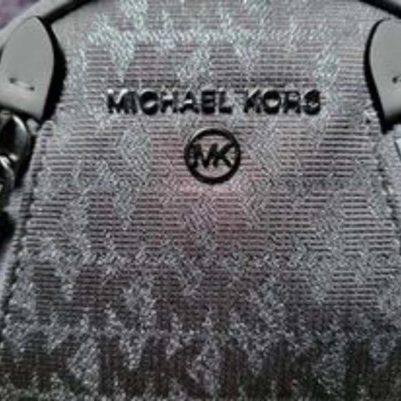 MK Signature Brooklyn, Mini Convertible Messenger Backpack, xs - Picture 10 of 16